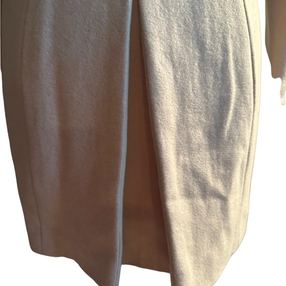 ❄️ Kenneth Cole Tan Coat 60% Wool - with branded buttons Size 8P - Picture 3 of 15